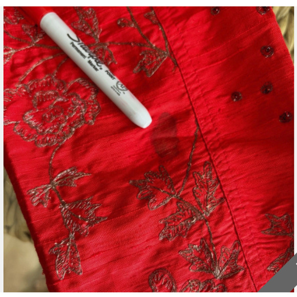 Chico's 100% Silk Top Women's Size Medium Red Asian Beaded Embroidery Button Up - Picture 8 of 9